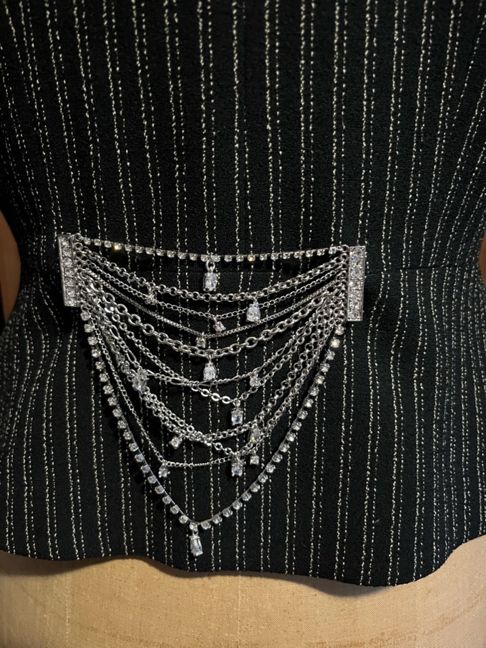 Crystal Drape Pin - Picture 8 of 8